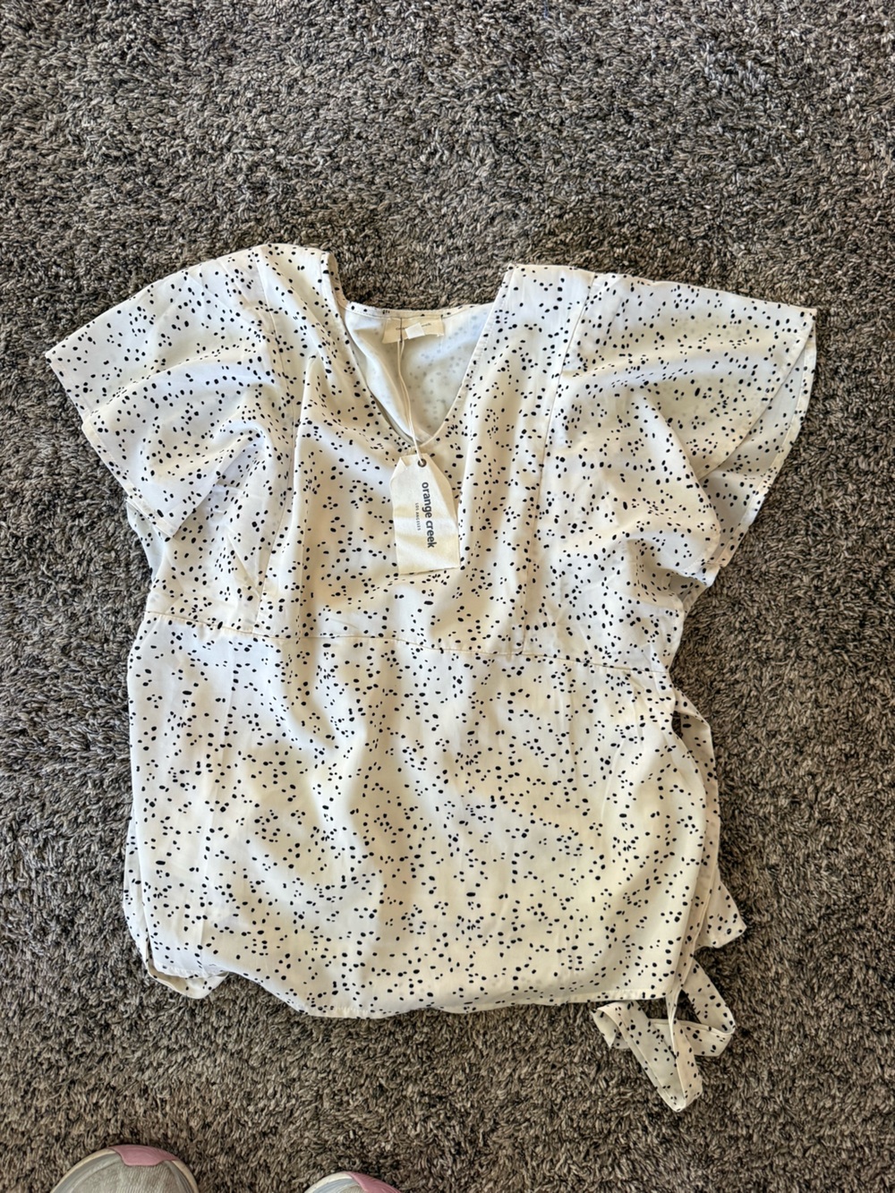 Cream Speckled V-Neck Women’s Top